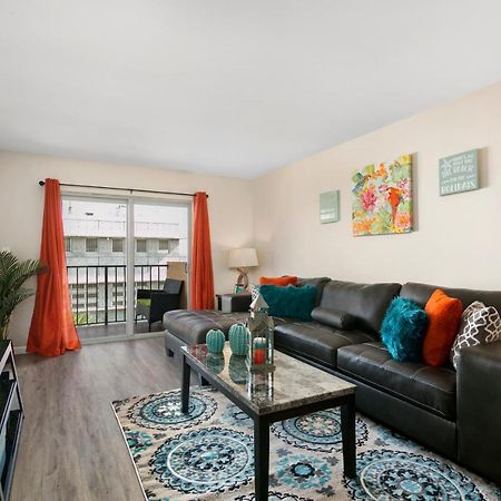 2 Bedroom 2 Bath With Patio On 11Th Collins Ave Miami Beach Dış mekan fotoğraf
