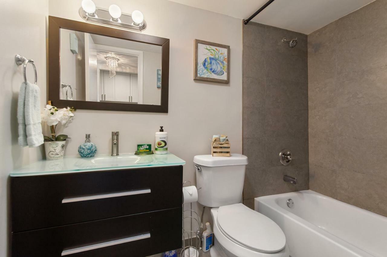 2 Bedroom 2 Bath With Patio On 11Th Collins Ave Miami Beach Dış mekan fotoğraf