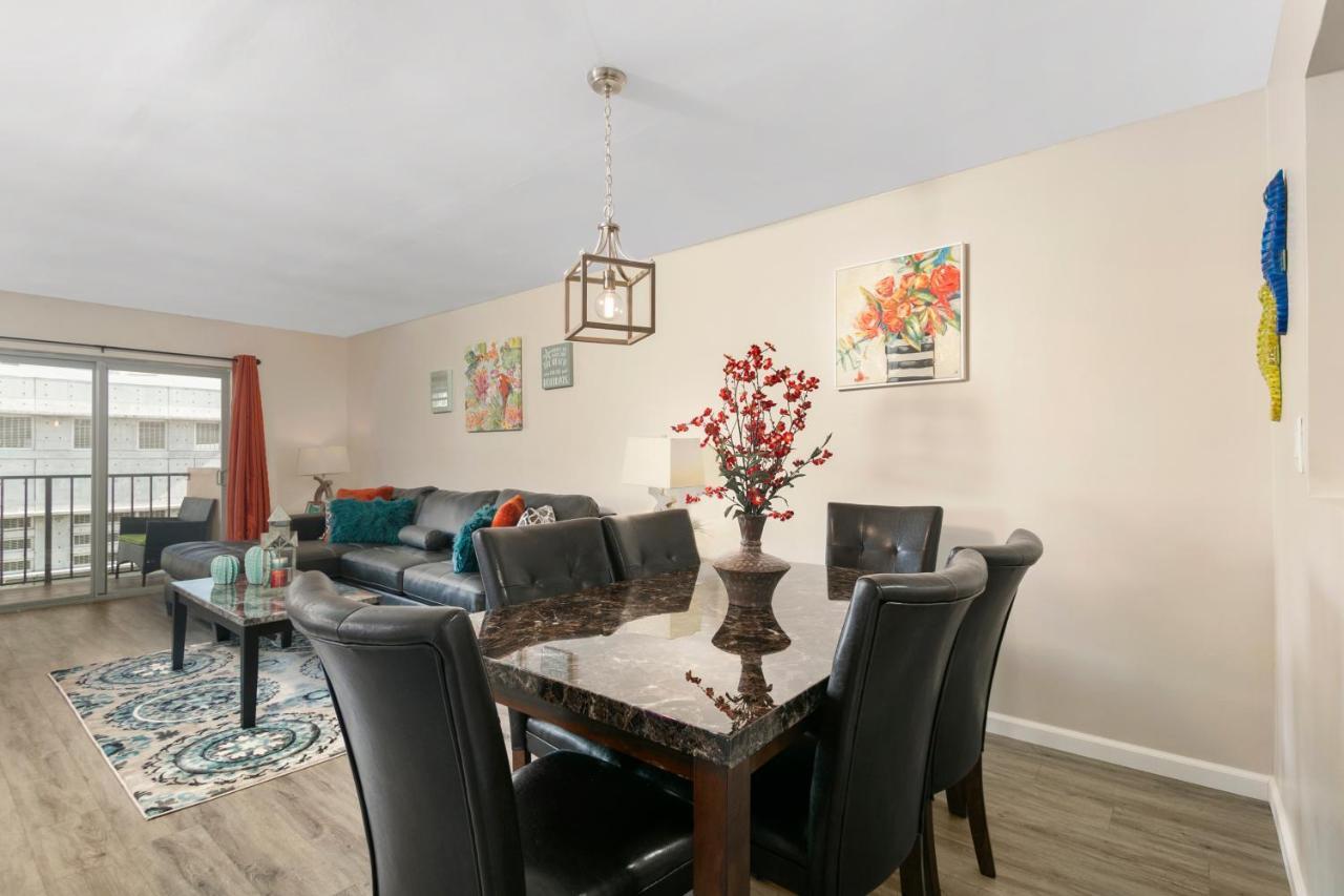 2 Bedroom 2 Bath With Patio On 11Th Collins Ave Miami Beach Dış mekan fotoğraf