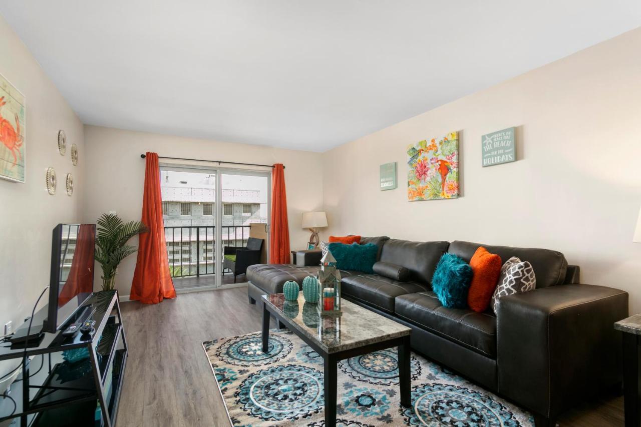 2 Bedroom 2 Bath With Patio On 11Th Collins Ave Miami Beach Dış mekan fotoğraf